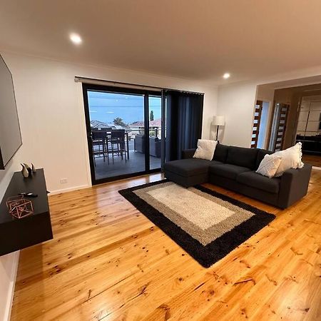 The Hilltop, Spacious Family Retreat With Views! Villa Port Lincoln Exterior photo